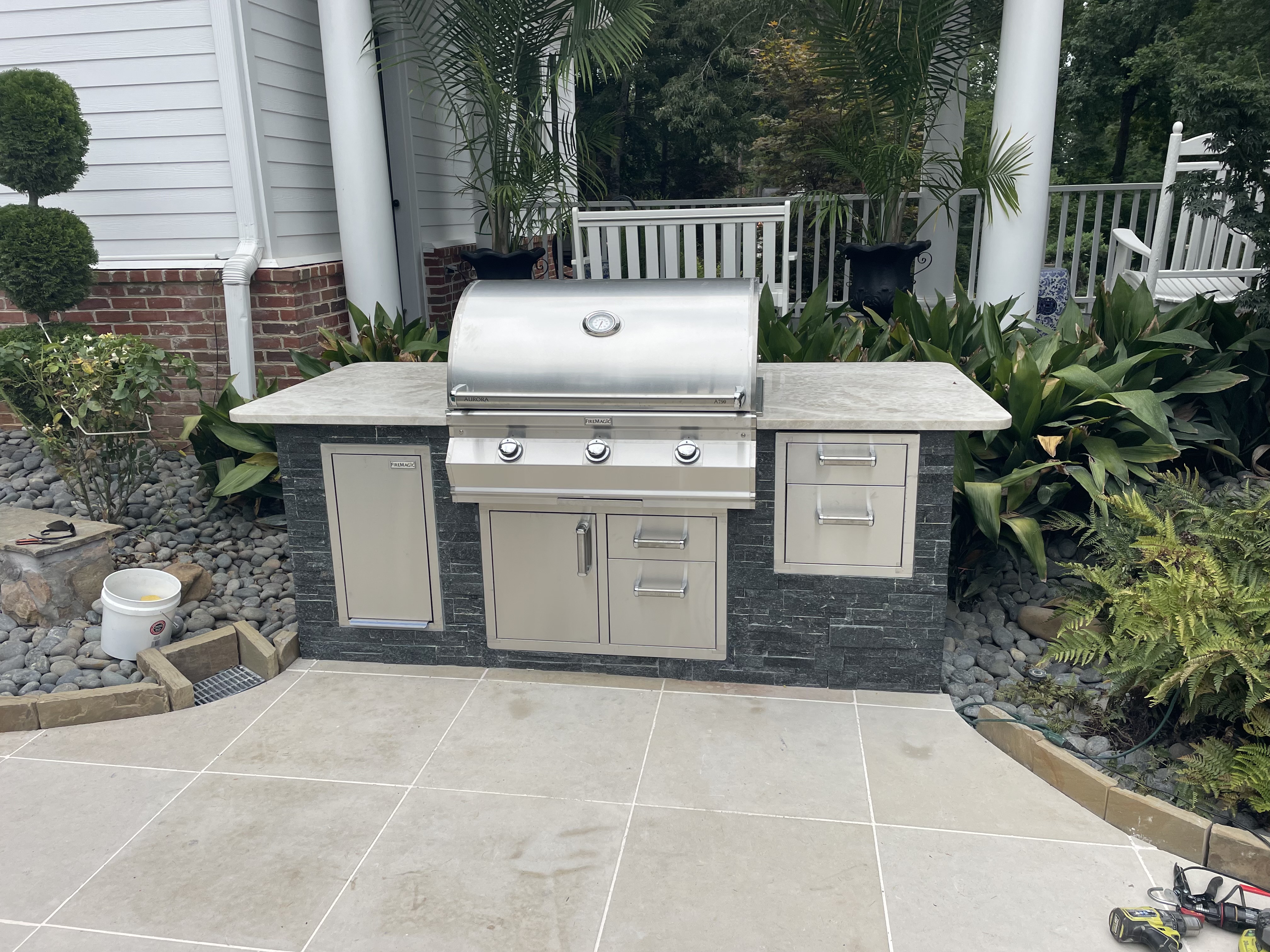 Grill station